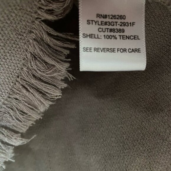 Velvet Heart Grey/Brown Button-Up Shirt with Frayed Hem Women’s Size Medium - Picture 3 of 7